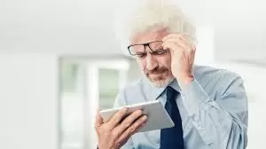 5 Signs It’s Time to Visit an Eye Doctor