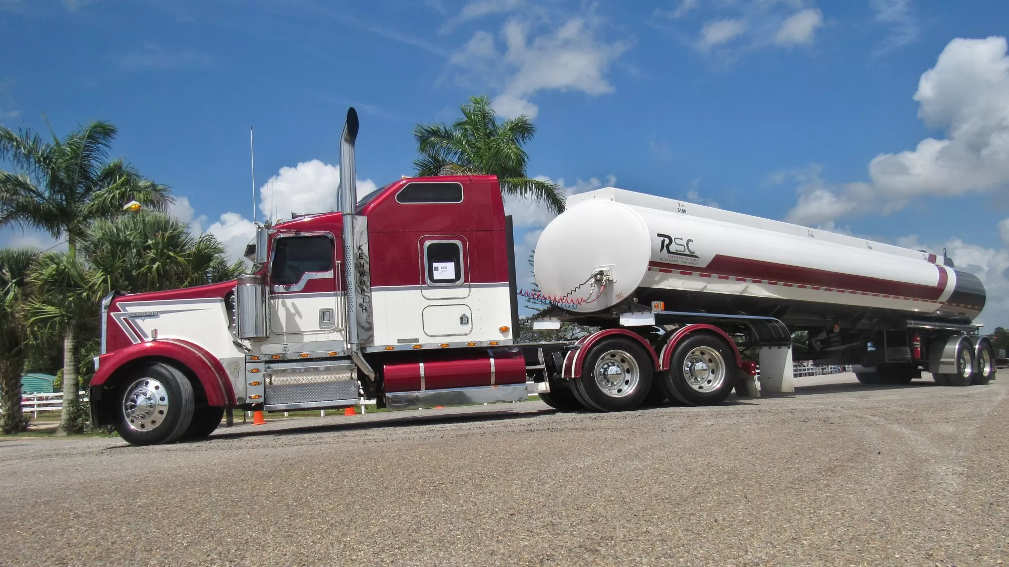 Always Ready to Go: 4 Advantages of Fleet Fuel Delivery Services