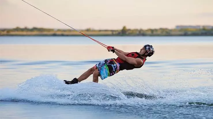 5 Fun Boating Activities to Try This Summer