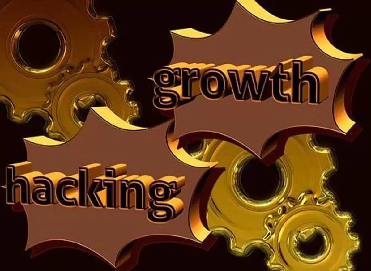 How to Turn Your Business Card Into Powerful Marketing