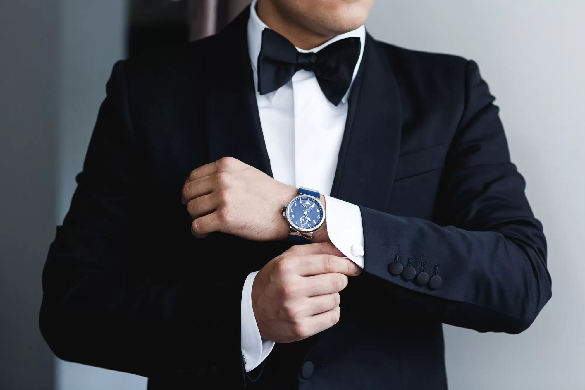 The Ultimate Men’s Watch Guide: How to Choose and Wear a Watch