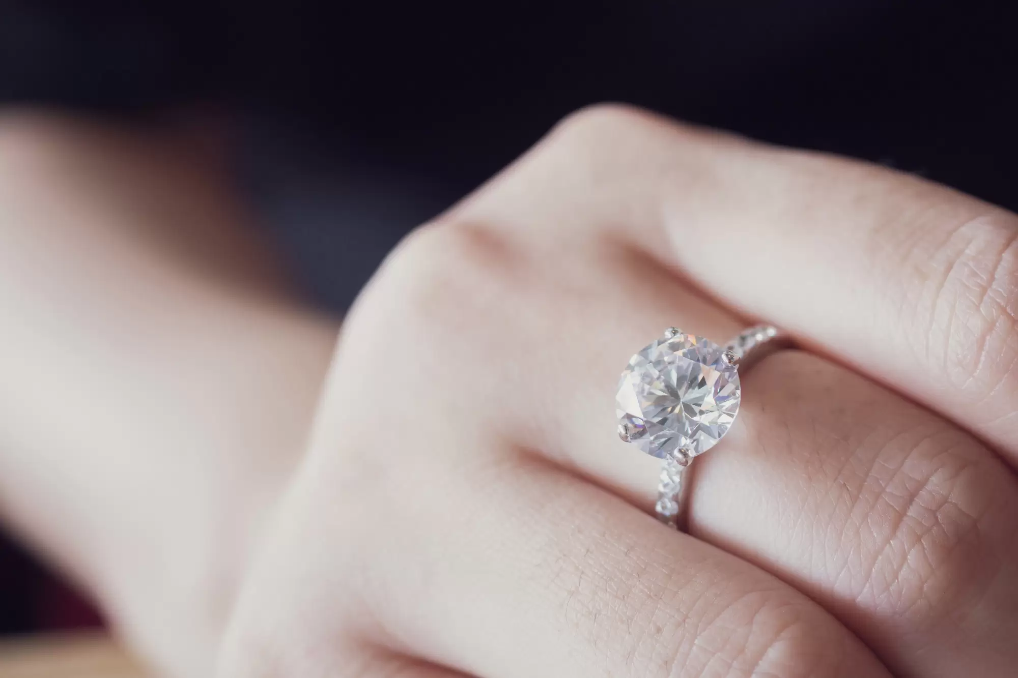 Internal vs External Threaded Jewelry: What Are the Differences?