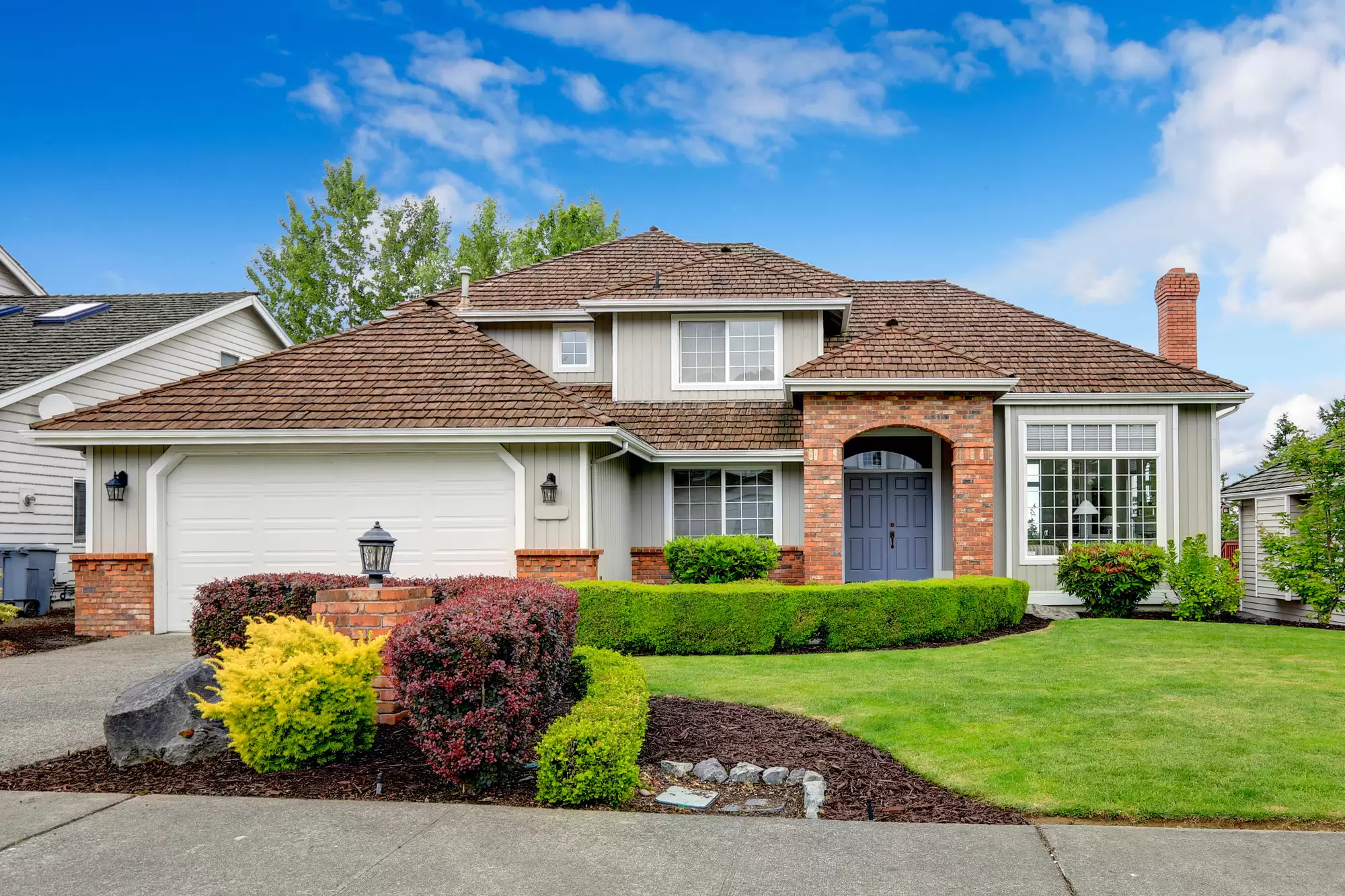 House Exterior Before and After: Your Options for Dramatic Changes
