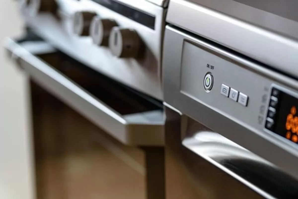 Refrigerator repair