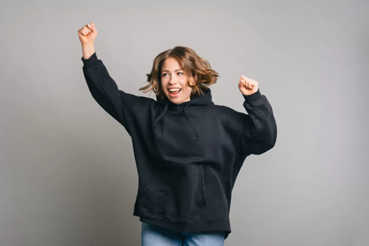 black champion hoodie