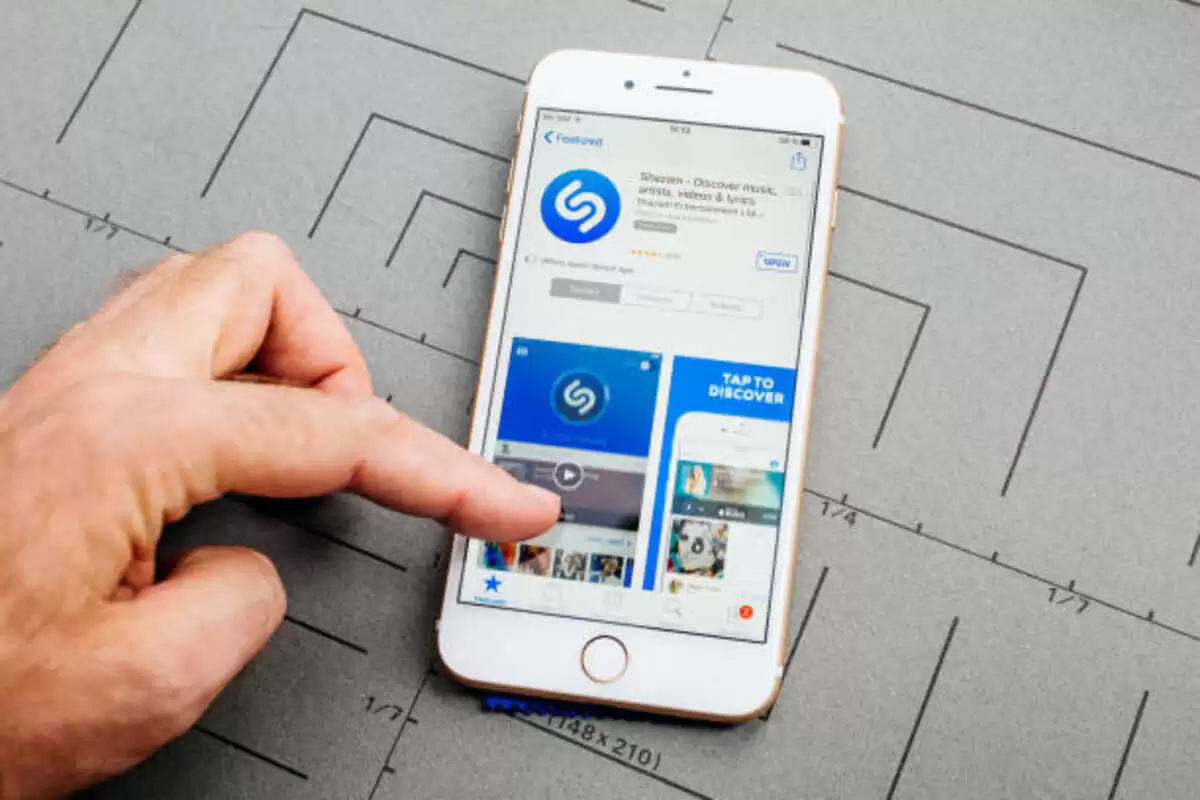 Is the Albert App Stealthy?