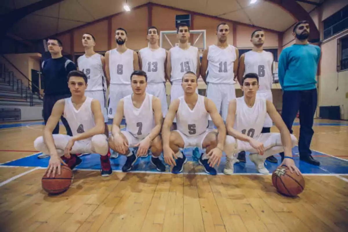 Crestwood High School Basketball