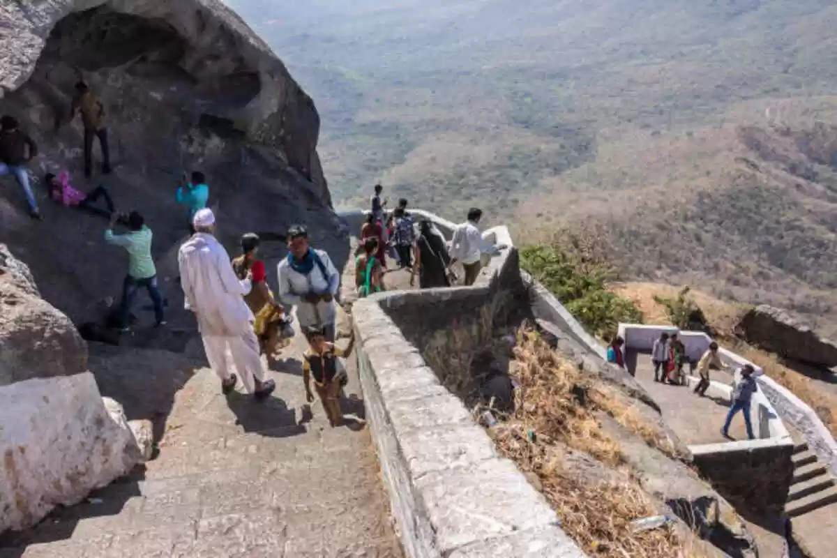 How Many Steps in Girnar