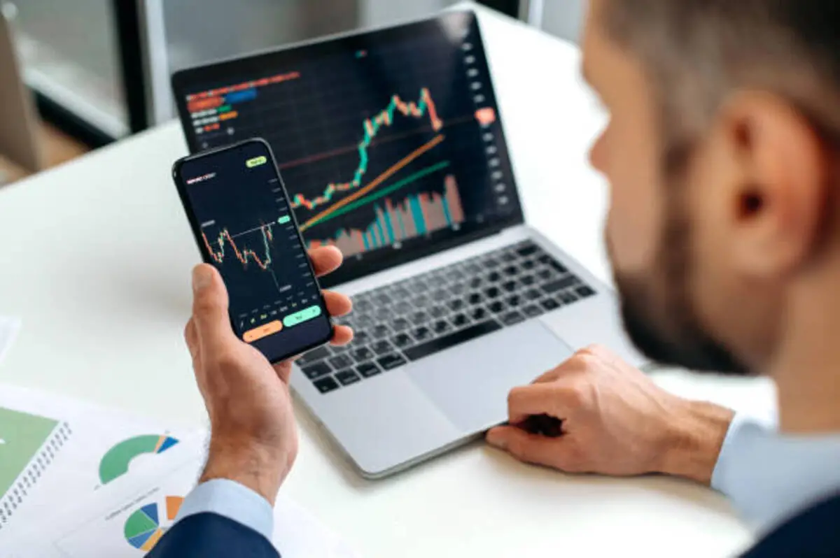 Forex Dealer, Forex Broker, and Trading Platform