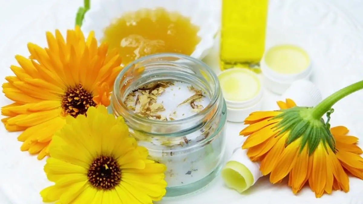 How to Achieve a Flawless Complexion with the Right Products